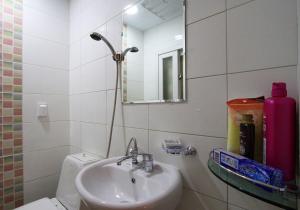 Koupelna v ubytování Dorandoran Guesthouse + 37 fotografií