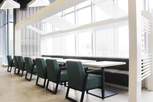 Area soggiorno di YELLO Hotel Harmoni