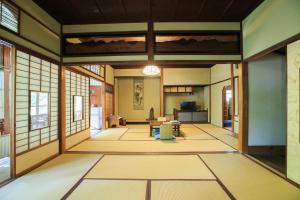 a living room with at Fukuzumiro in Hakone