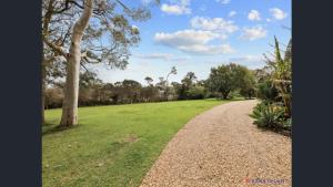 Gallery image of The tropical farm in Ventnor