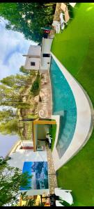 an overhead view of a swimming pool with a pool at Casa Angel 3 in Castril