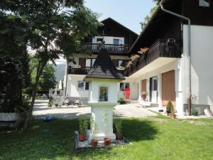 Budynek, w którym mieści się apartament