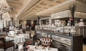 Pijača v nastanitvi Four Seasons Hotel Hong Kong