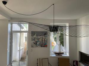 Couronne De Remontoir Pour Montre - Plaquée Or Doré, étanche Avec Cabochon - Neuf Sans étiquette