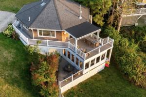 an overhead view of a large house with a roof at Perfectly Scitu8ed - Scituate in Scituate