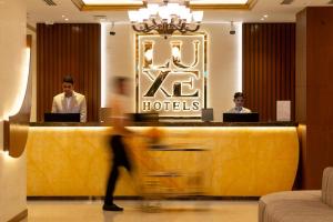 Luxe Avenue Hotel