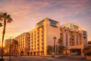 a rendering of the hampton inn suites anaheim at Embassy Suites by Hilton Brea - North Orange County in Brea
