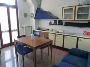 Majoituspaikan Appartamento Lago Maggiore keittiö tai keittotila