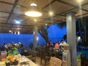 Restaurant o un lloc per menjar a Baki Divers