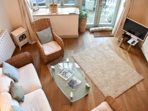 โทรทัศน์และ/หรือระบบความบันเทิงของ Millstream - Uk1532