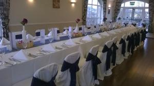 A restaurant or other place to eat at Deebert House Hotel
