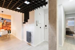 A television and/or entertainment centre at Granada Home Centro