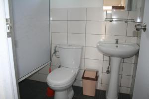 A bathroom at The Long Hostel
