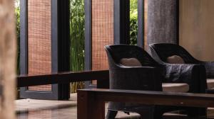 Posezení v ubytování MUTHI MAYA Forest Pool Villa Resort - SHA Plus Certified