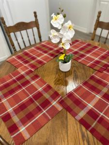 Gallery image of Cozy Corner in Corner Brook in Corner Brook +17 photos
