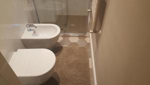 A bathroom at Scala Suite