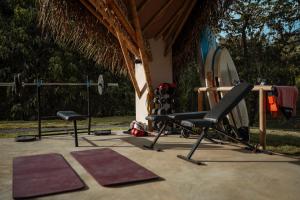a group of yoga mats on the floor of a gym at Manta Project in Morrillo