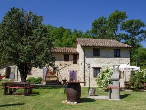 Vonkajšia záhrada v ubytovaní Umbria Hideaway for Two