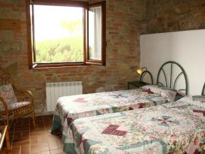 Postel nebo postele na pokoji v ubytování Montaione Oasis Shared Villa