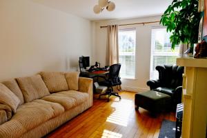 Gallery image of Spacious 4 Bedroom Pet Friendly House By Travel Lets Holiday Rentals Derry With Garden in Derry Londonderry