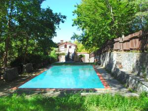 The swimming pool at or close to Holiday Home in Tuscany near Abetone Ski Lift