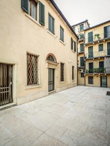 Imagen de la galería de Arena Easy Suites Guesthouse, en Verona