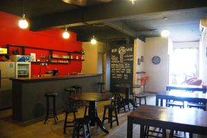 Ein Restaurant oder anderes Speiselokal in der Unterkunft Borneo Sweet Guesthouse 