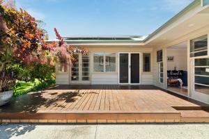 Gallery image of Gem on the Avenue Walking distance to shops and beach in Rosebud