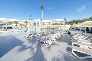 Bazen u ili blizu objekta BLUESEA Golden Beach +57 fotografija