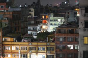 Vista generica su Kathmandu o vista sulla città dall'interno dell'hotel
