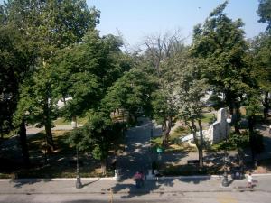 an overhead view of a park with trees and a street at B&B Ametista in Trieste