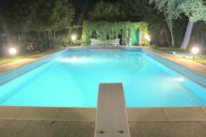 Bazén v ubytování Summa Resort nebo v jeho okolí