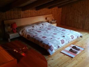 En eller flere senge i et værelse på Maison De Marthe