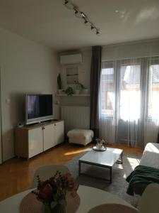 Et tv og/eller underholdning på CENTRUM11