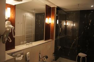 Vonios kambarys apgyvendinimo įstaigoje Müritz Hotel Harmonie