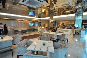 Restoran atau tempat lain untuk makan di Damas Suites & Residences Kuala Lumpur