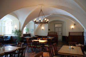 En restaurant eller et andet spisested på Hotel Wasserschloss Mellenthin