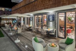 Restauracja lub miejsce do jedzenia w obiekcie AlpenParks Hotel & Apartment Central Zell am See