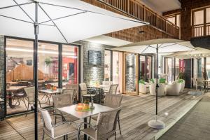 Restauracja lub miejsce do jedzenia w obiekcie AlpenParks Hotel & Apartment Central Zell am See