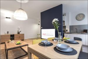 Kuchyň nebo kuchyňský kout v ubytování P&O City Center Apartments