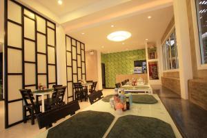 Gallery image of Chaba Place in Hua Hin