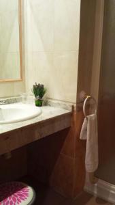 Kúpeľňa v ubytovaní Hostal Valdepeñas by Bossh! Hotels