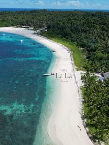 an island with the name van la lane on it at La La Villas in Pulau Pototogat