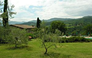 A general mountain view or a mountain view taken from the holiday home