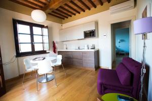 A kitchen or kitchenette at Spa Resort Fonte Alla Lepre