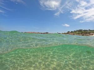 a view of the ocean from under the water at Soizic' house in Trébeurden +6 photos