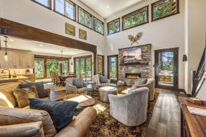 a living room filled with furniture and a fireplace at 281 Big Rock in Cle Elum