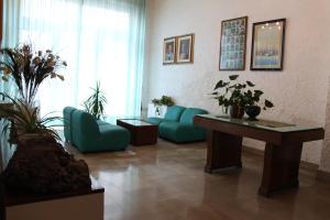 Ruang duduk di Hotel 2 Mari - Vieste
