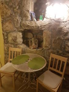 Fotografie z fotogalerie ubytování Calypso's Cave the Apartment for Animal Lovers v destinaci Babino Polje