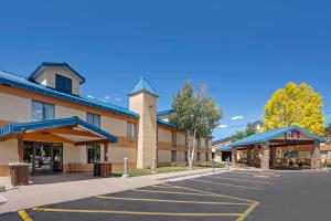 an empty parking lot in front of a hotel at Best Western Plus Eagle Vail Airport in Eagle